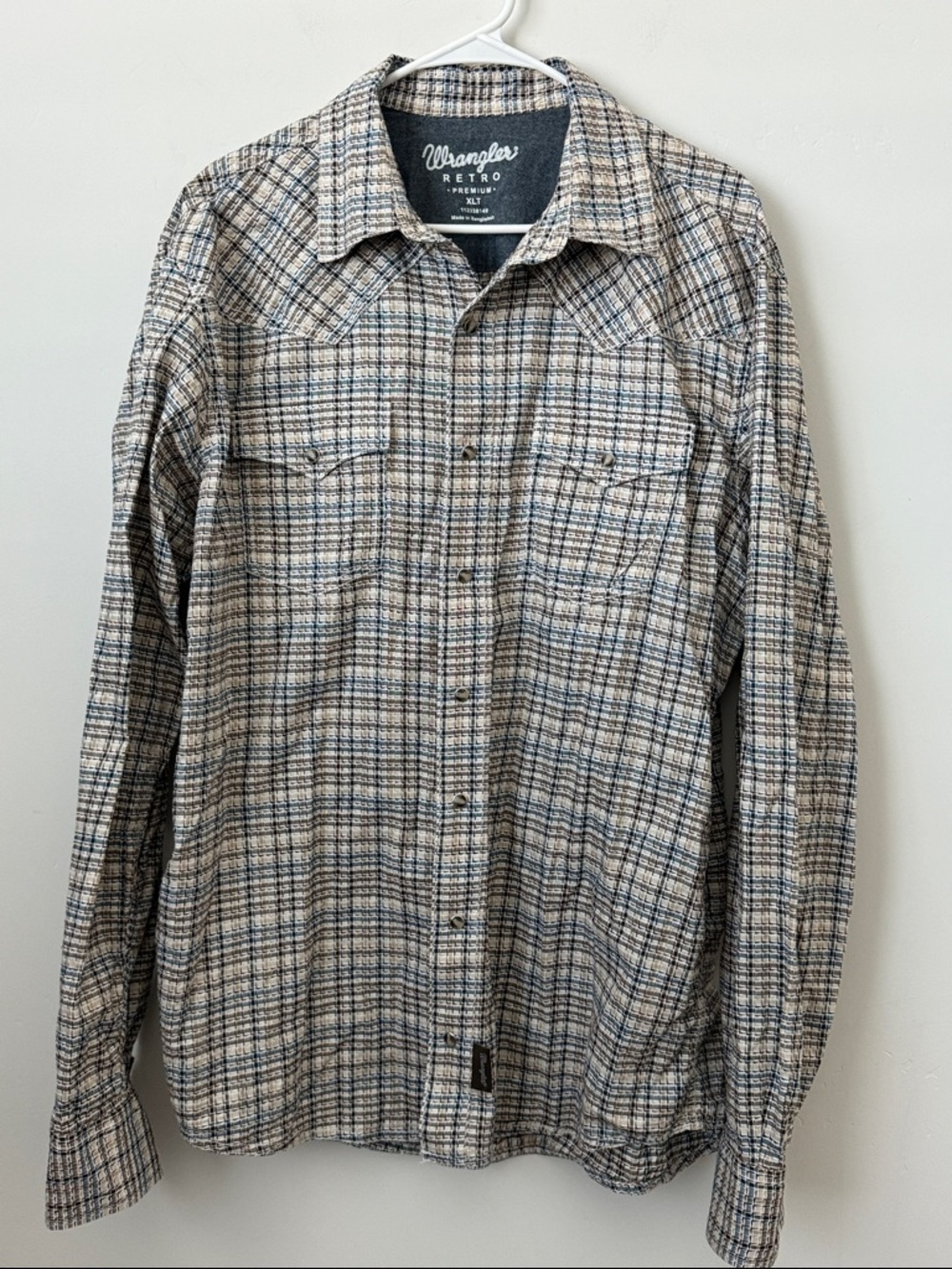 Wrangler Retro Plaid Button-Down Pearl Snap Shirt in Beige & Navy Size: XL Tall